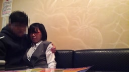 JKとカラオケでセックス