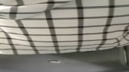 胸覗き見