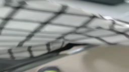 胸覗き見