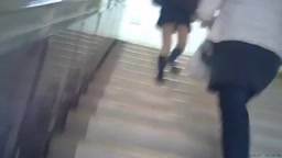 店内客パンチラ