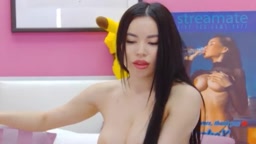 Asian Babe Exposing Sex Expert Plays Toys