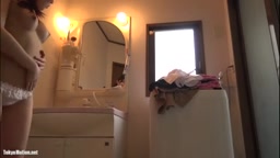 JKの妹がお風呂に行くので盗撮してみた