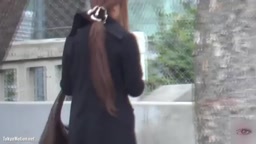 アナル見せつけお姉さん