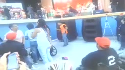 Amigo encoxando a culote 2