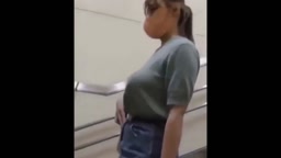 巨乳　