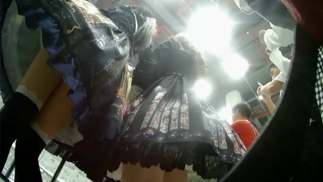 中国のコスプレイヤー 逆さ撮り 8