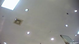 店員 パンチラ