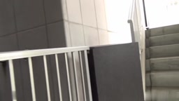 おまんこ見せつけられ射精