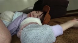 睡眠レイプされながらも幸せそうに眠るお姉さん342