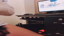 母親發現兒子 看毛片打飛機 親自給兒子 解決生理問題