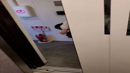 Elevator upskirt 2
