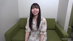 無　個撮　黒髪ロングで色白でスレンダーな美女には中出しした後の垂れる精子が似合います！