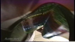 電車逆さ盗撮　痴漢あり