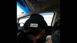 個人撮影 かわいい彼女の車内フェラ