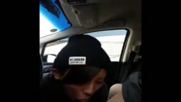 個人撮影 かわいい彼女の車内フェラ