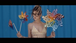 Alexandra Stan  Noi 2