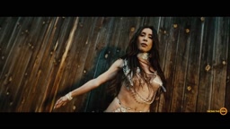 Santa Kitana - Gola Ikona