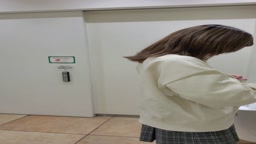 制服から私服へお着換え