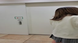 制服から私服へお着換え