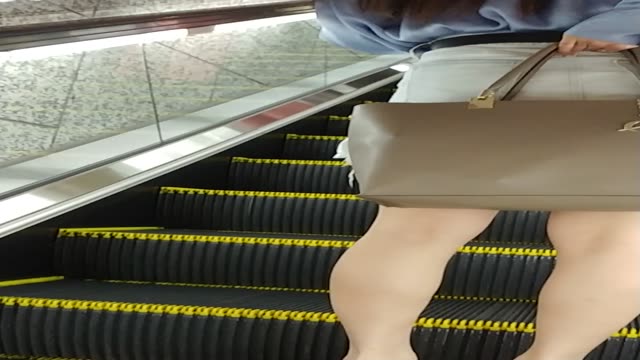 逆さ